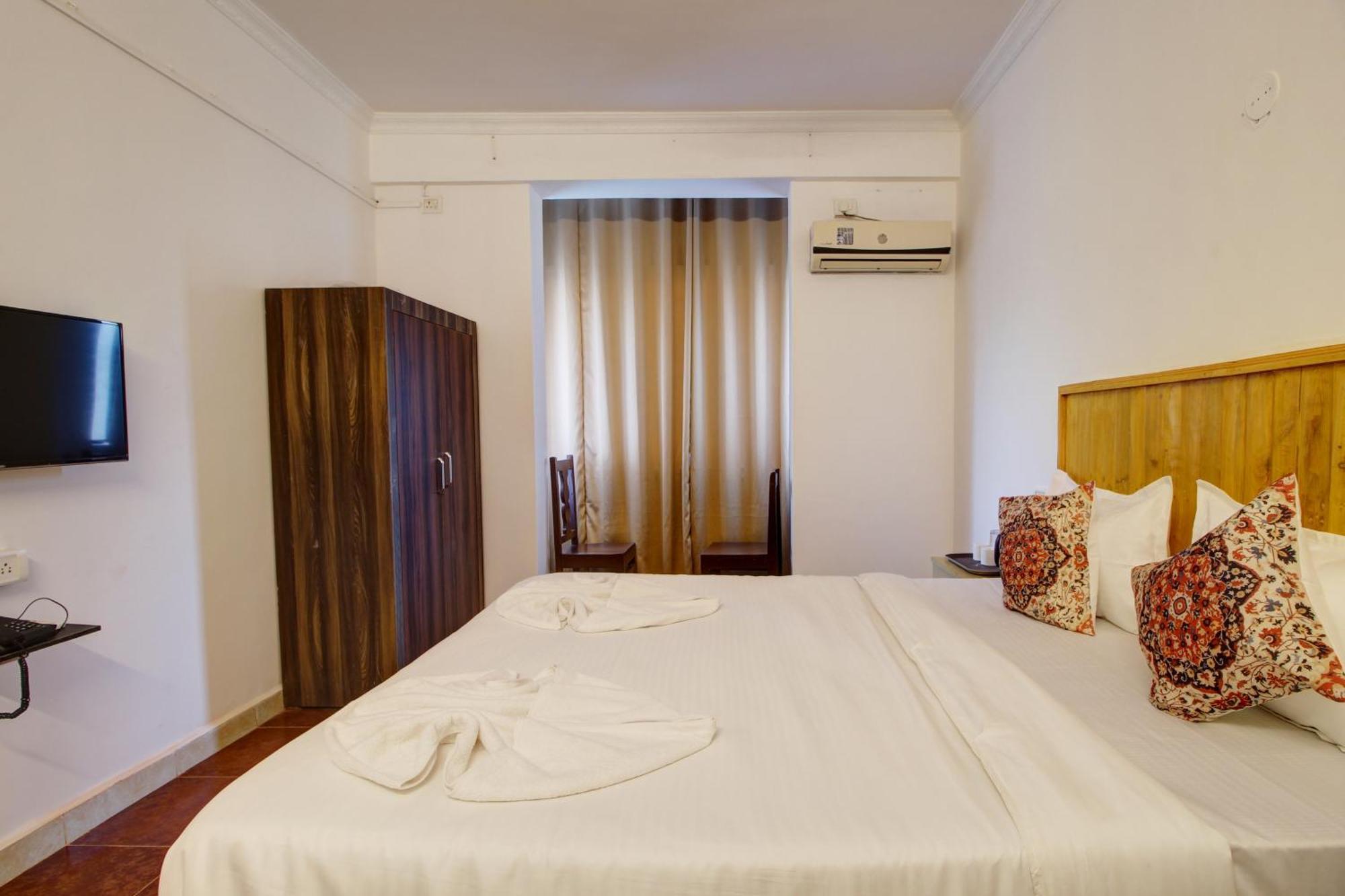 Hotel Pleasure Inn Near Turtle Beach Morjim Manage By Ld Group Of Hospitality Buitenkant foto
